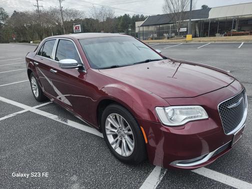2017 Chrysler 300C Base