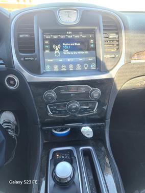 2017 Chrysler 300C Base