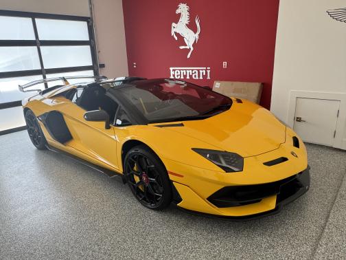 2020 Lamborghini Aventador SVJ Base