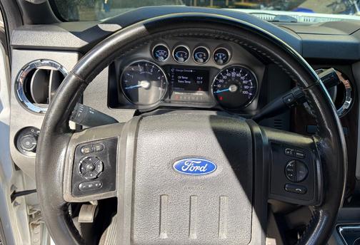 White 2013 Ford F-450 Lariat