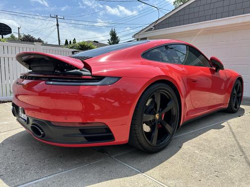 2021 Porsche 911 Carrera 4S
