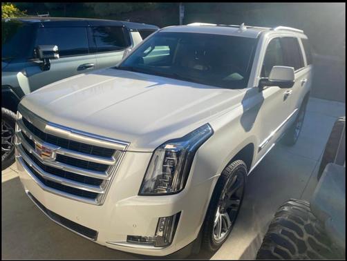 White 2015 Cadillac Escalade Premium