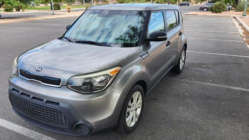 Gray 2014 Kia Soul +