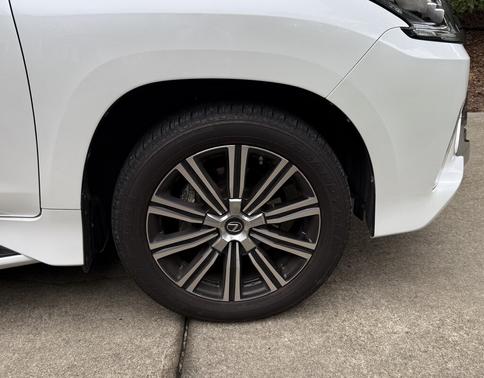 2020 Lexus LX 570 Two-Row
