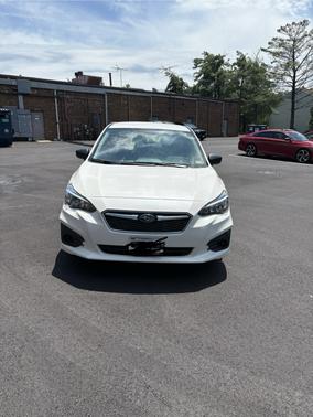 2019 Subaru Impreza 2.0i