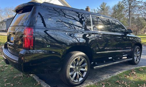 Black 2018 Chevrolet Suburban LT