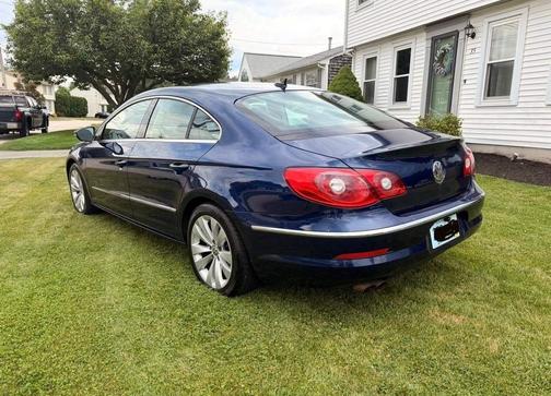 Blue 2009 Volkswagen CC Sport