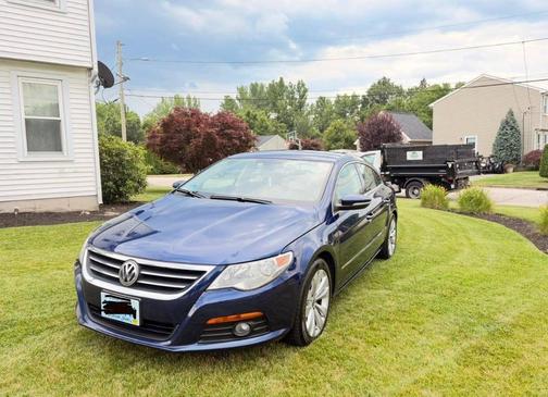 Blue 2009 Volkswagen CC Sport