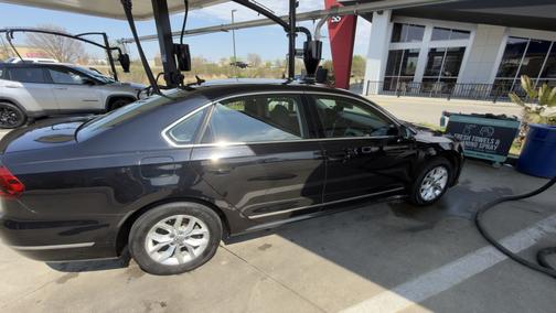 2017 Volkswagen Passat 1.8T S