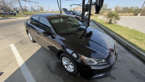 2017 Volkswagen Passat 1.8T S