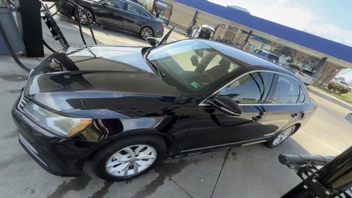 2017 Volkswagen Passat 1.8T S