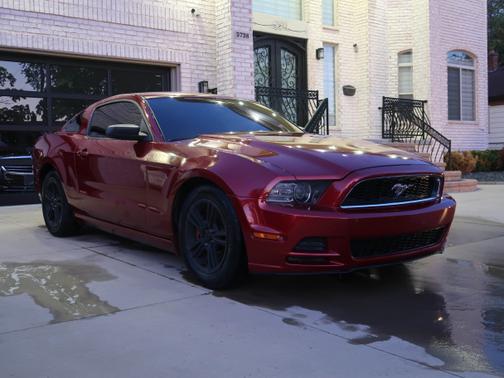 2014 Ford Mustang V6