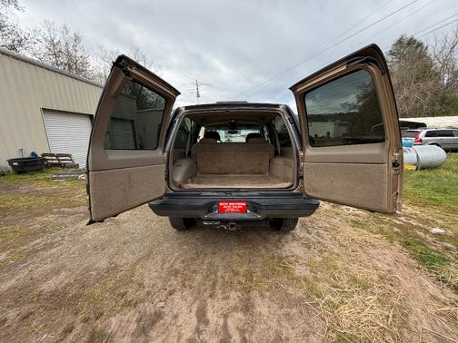 1999 Chevrolet Tahoe Base