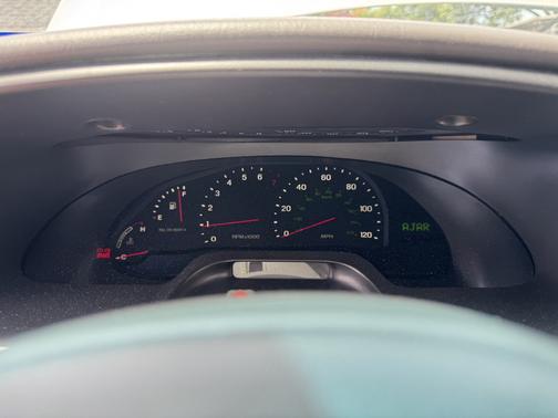 2002 Lincoln Continental Base