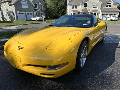 2000 Chevrolet Corvette Base