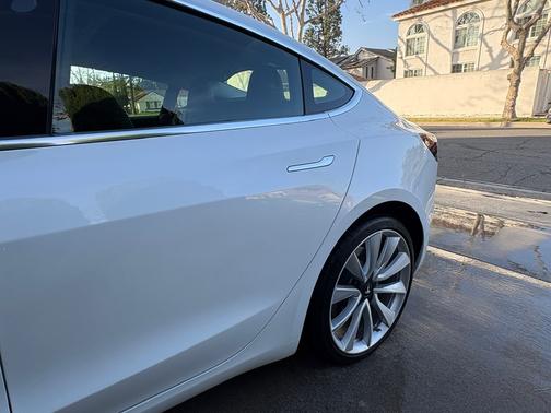 2019 Tesla Model 3 Standard Range Plus