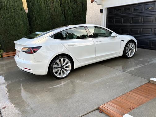 2019 Tesla Model 3 Standard Range Plus