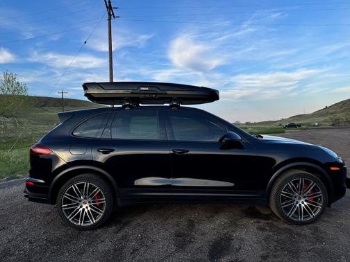2016 Porsche Cayenne Turbo