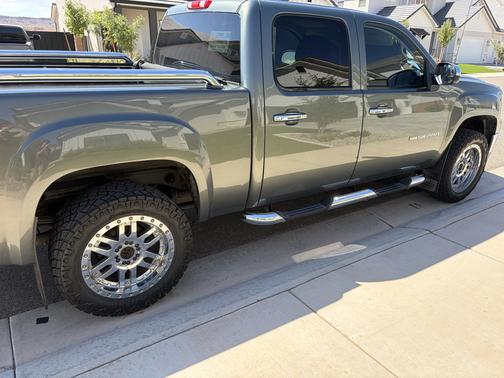 Gray 2011 GMC Sierra 1500 SLE