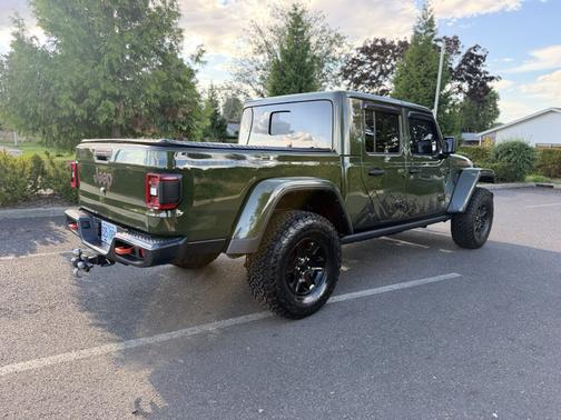 Green 2021 Jeep Gladiator Mojave