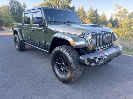 Green 2021 Jeep Gladiator Mojave