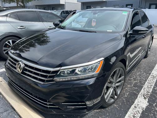 2019 Volkswagen Passat 2.0T SE R-Line