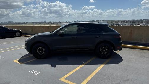 Black 2016 Porsche Macan Macan S