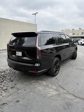 2023 Cadillac Escalade ESV Sport