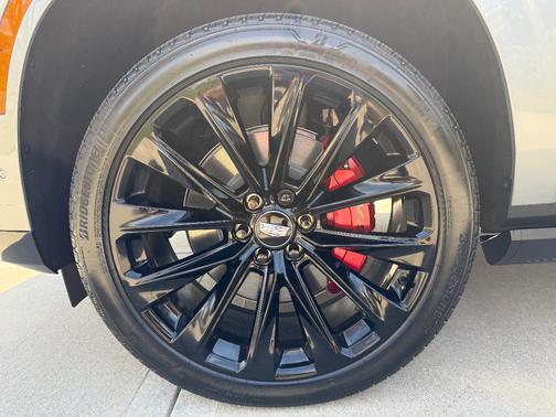 Silver 2025 Cadillac Escalade Sport Platinum