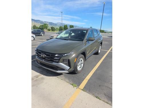 Green 2025 Hyundai TUCSON SE