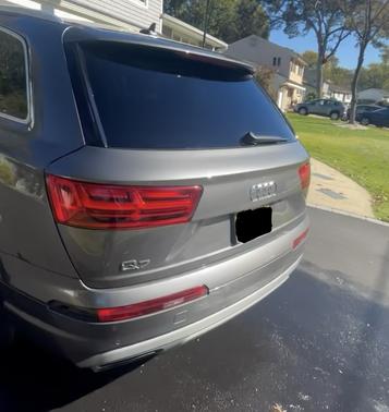 Black 2019 Audi Q7 45 SE Premium