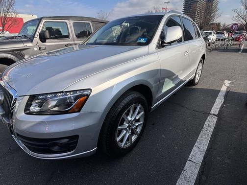 2012 Audi Q5 2.0T Premium Plus