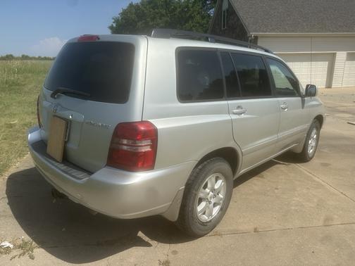 2003 Toyota Highlander Base