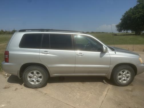 2003 Toyota Highlander Base