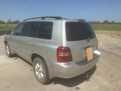 2003 Toyota Highlander Base