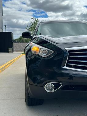 Black 2014 INFINITI QX70 Base