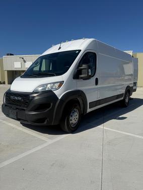 White 2023 RAM ProMaster 2500 High Roof