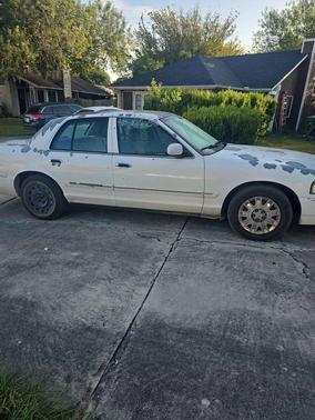 White 2006 Mercury Grand Marquis GS