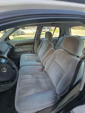 White 2006 Mercury Grand Marquis GS
