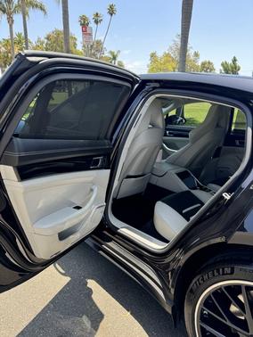 2018 Porsche Panamera Panamera Turbo