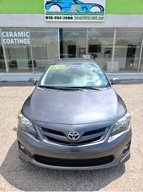 Gray 2013 Toyota Corolla S