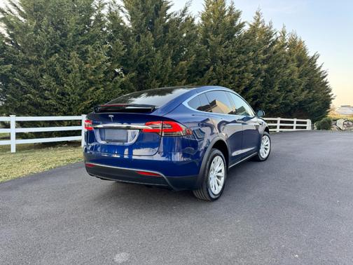 2018 Tesla Model X 100D