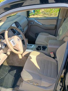 2011 Nissan Pathfinder SV