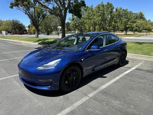 2020 Tesla Model 3 Long Range
