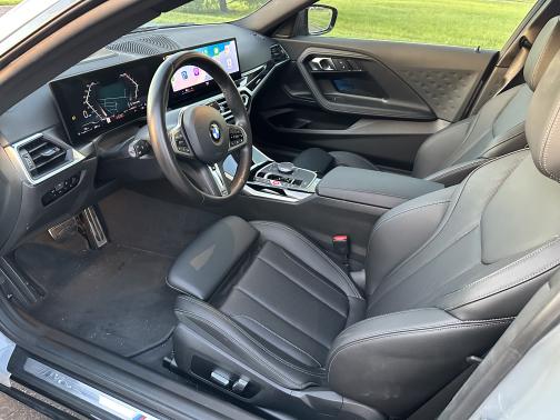2024 BMW 230 i