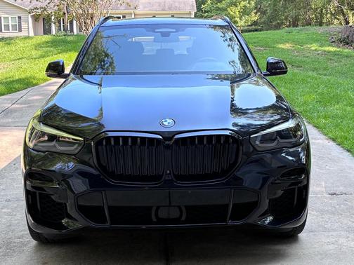 Black 2022 BMW X5 sDrive40i