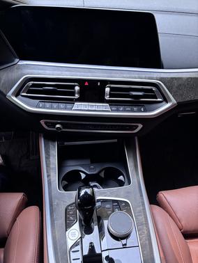 Black 2022 BMW X5 sDrive40i