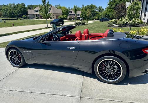2017 Maserati GranTurismo Base