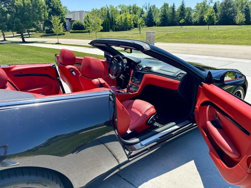 2017 Maserati GranTurismo Base