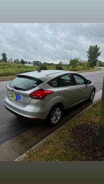 Silver 2015 Ford Focus SE